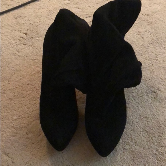 Perfect condition black Prada suede boots - Picture 7 of 7